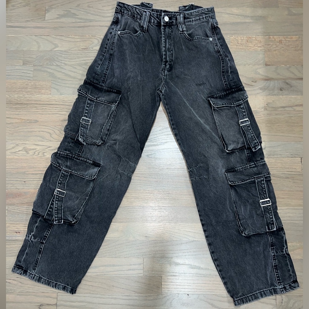 Women’s Zara Black Cargo Jeans